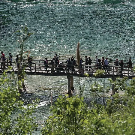 Апартаменты Lovely In With Sauna Шибеник