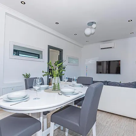 Lovely In With Sauna *