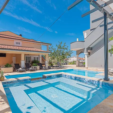 Апартаменты Lovely In With Sauna