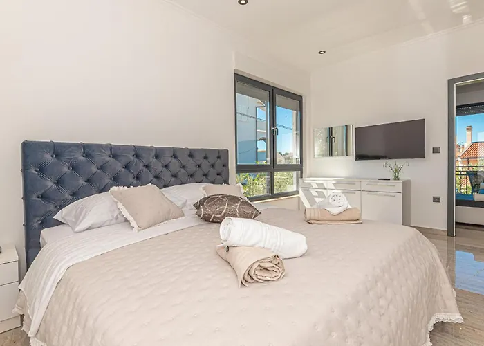 Lovely In With Sauna דירה *