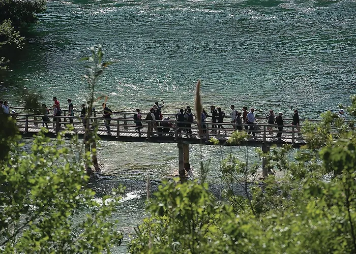 Апартаменты Lovely In With Sauna Шибеник