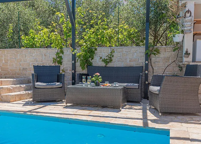 Lovely In With Sauna * שיבניק