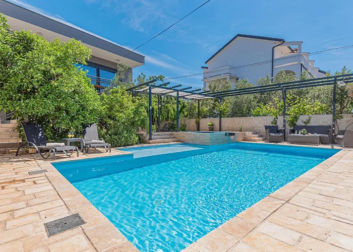 Lovely In With Sauna * Шибеник